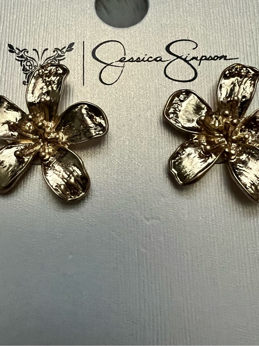 Jessica Simpson Shiny Gold Floral Petal Studs - Picture 4 of 6